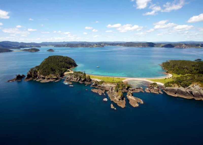 Paihia/Russell: Hole in the Rock Cruise with 2 Island Stops - Who Will Love This Tour?