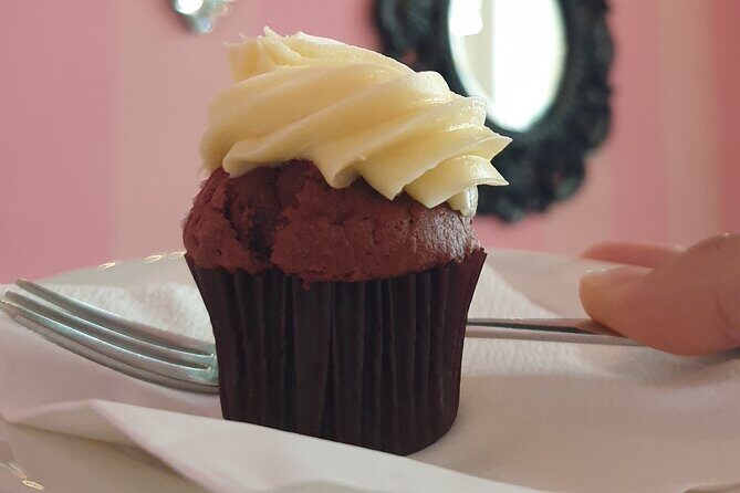 Paint and Palate Street Art Tour with Food - The Atmosphere and Group Dynamic