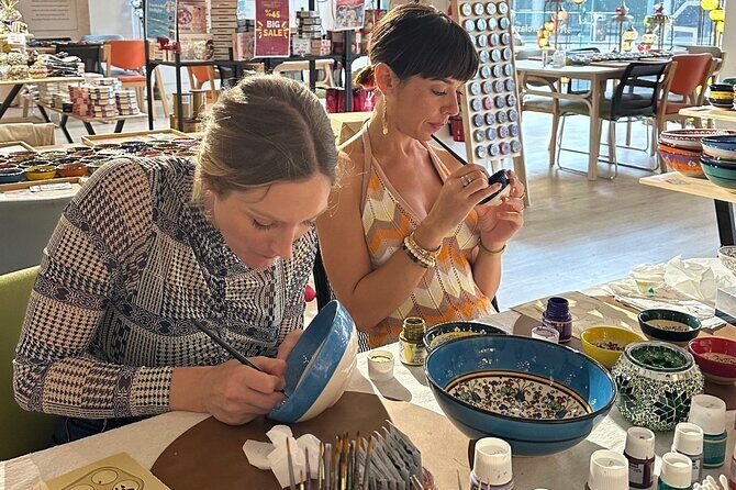 Paint and Sip Classes Melbourne: Ceramic Plates & Bowls - Authenticity and Customer Feedback