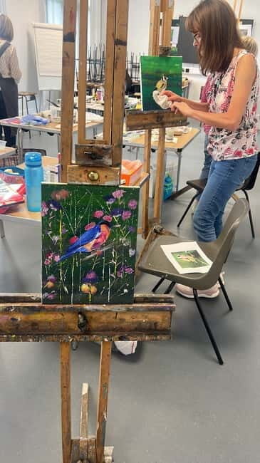 Paint and Sip in kent - What Makes This Experience Special?