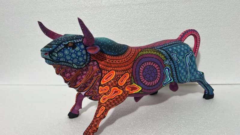Paint your Alebrije in Huatulco - Painting Your Alebrije in Huatulco: A Colorful Peek into Oaxaca’s Craftsmanship