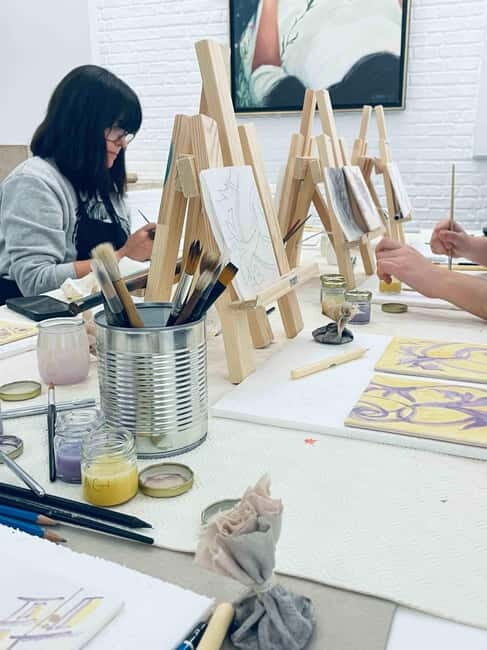 Paint Your Tile and Create Your Unique Piece in an Art Gallery in Lisbon - Key Points