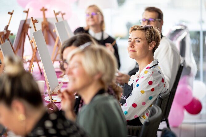 Painting party at Art Bottega - Paint & Wine Studio in Zagreb - Authentic Insights from Guests