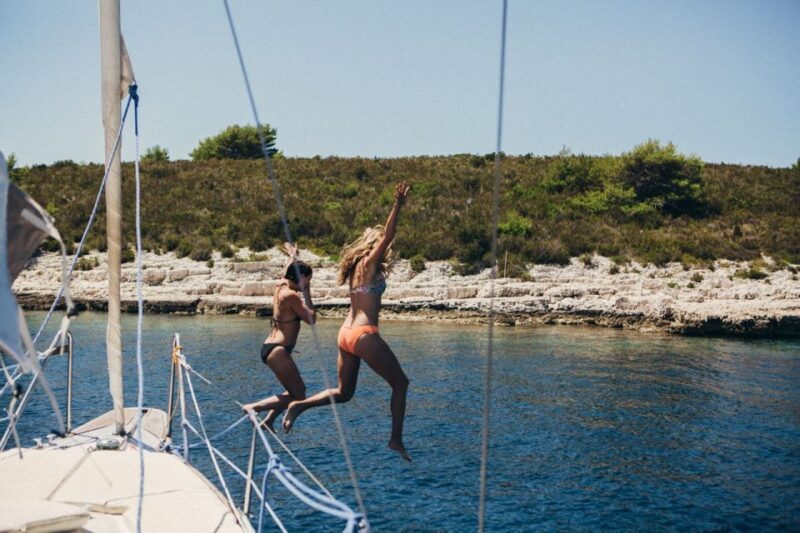 Pakleni Islands Sailing Tour - Key Points