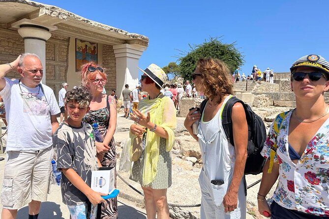 Palace of Knossos Small Group VIP Tour - Exploring the Itinerary in Detail