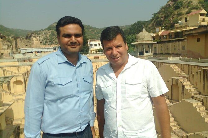 Palaces and Forts of Royal Jaipur over 2 days from Delhi by private car - FAQ