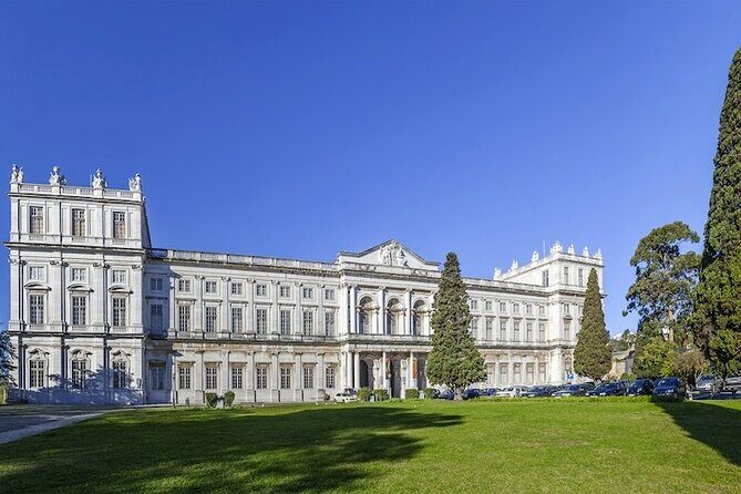 Palaces of Portugal Private Tour - Timing and Pacing