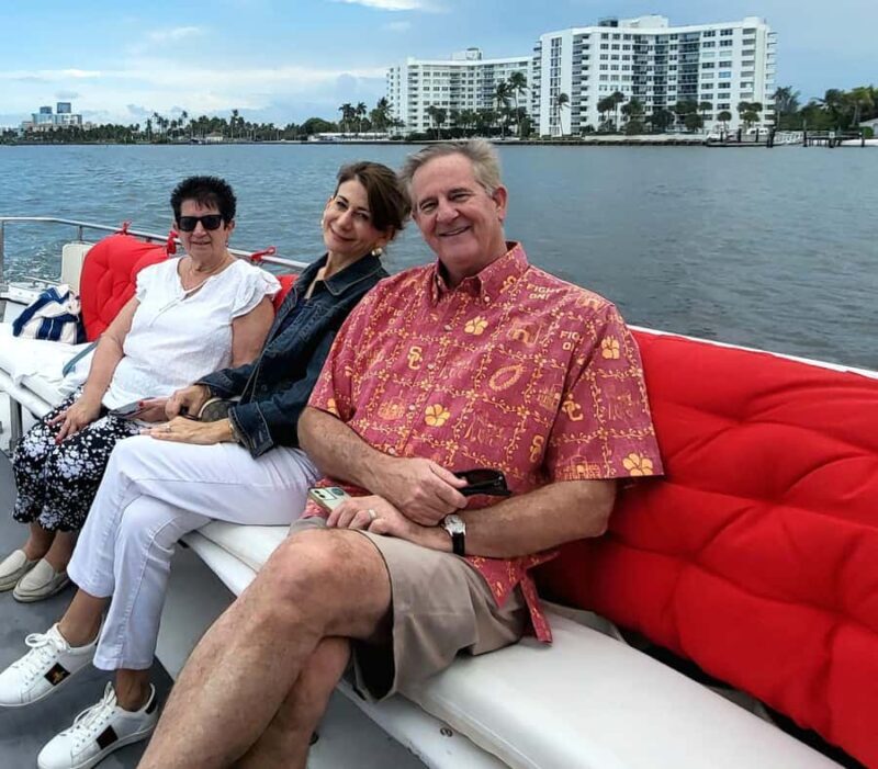 Palm Beach: Island Cruise on the Intracoastal - The Guide and Atmosphere