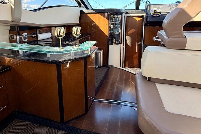 Palm Beach Luxury Yacht Cruises - The Sum Up