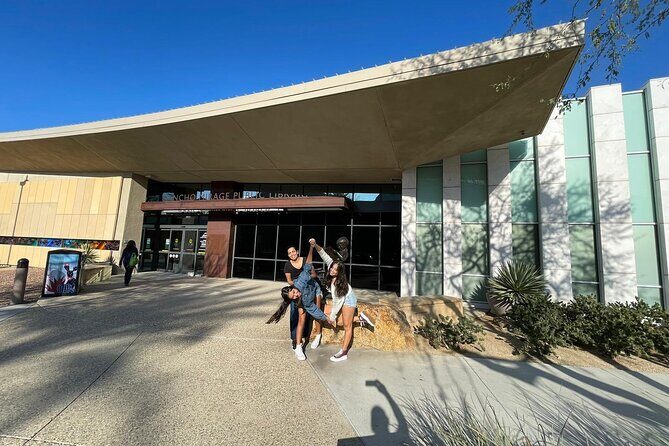 Palm Desert Prowl Scavenger Hunt - FAQ