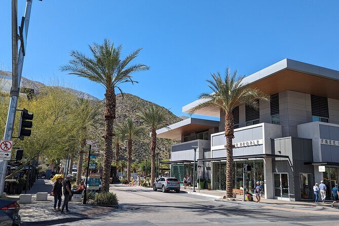 Palm Springs Scavenger Hunt Walking Activity and Game - FAQ