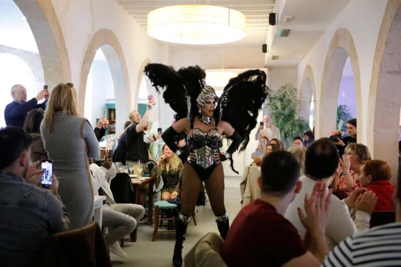 Palma: 3-hour drag show with brunch, live performances, and welcome drink - The Sum Up