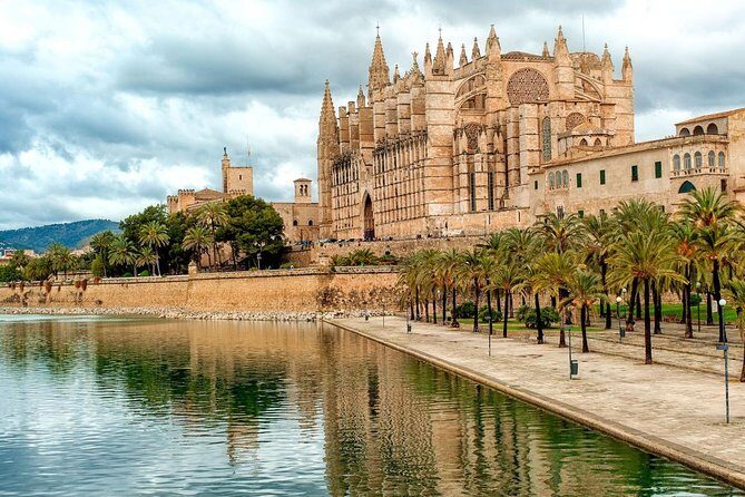 Palma de Mallorca Guided Tour with Hotel Pick up - A Deep Dive into the Palma de Mallorca Guided Tour