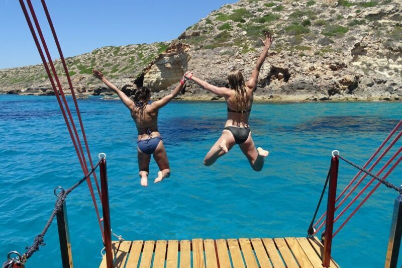 Palma de Mallorca: Palma Bay Boat Tour with Snorkeling - What to Expect from the Palma Bay Boat Tour