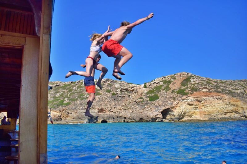 Palma de Mallorca: Palma Bay Boat Tour with Snorkeling - FAQ