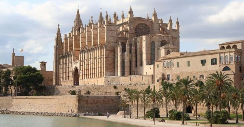 Palma de Mallorca Private Guided Walking Tour - Exploring Palma in a Nutshell