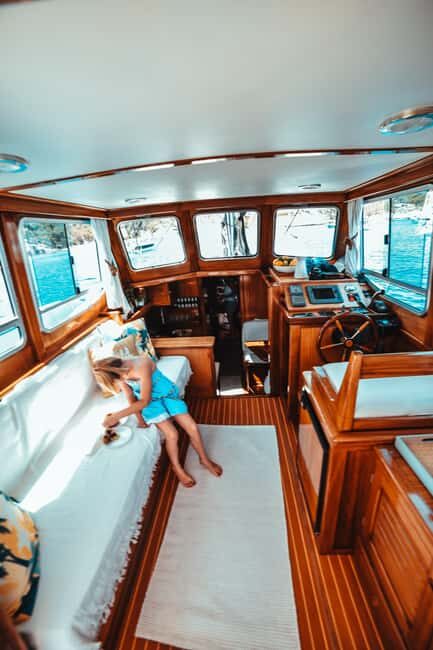 Palma: Private Classic Mallorcan Boat Tou - The Sum Up