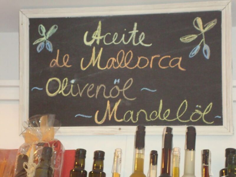 Palma Tour with Wine and Tapas Tasting - Key Points