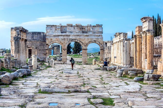 Pamukkale and Hierapolis Full-day Guided Tour from Alanya - First Stop: Pamukkale Thermal Pools