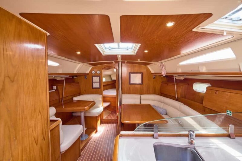 Panagia Bay: Day cruises in the crystal-clear waters of Halkidiki - Key Points