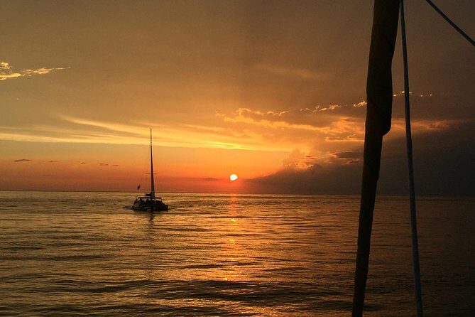 Panama City Beach Sunset Sail on The Footloose Catamaran - The Experience: What You Can Expect