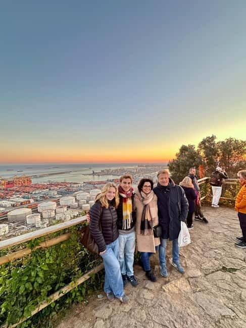Panoramic Barcelona: Montjuïc, Cable Car, and Beach - Beach Time and Relaxation