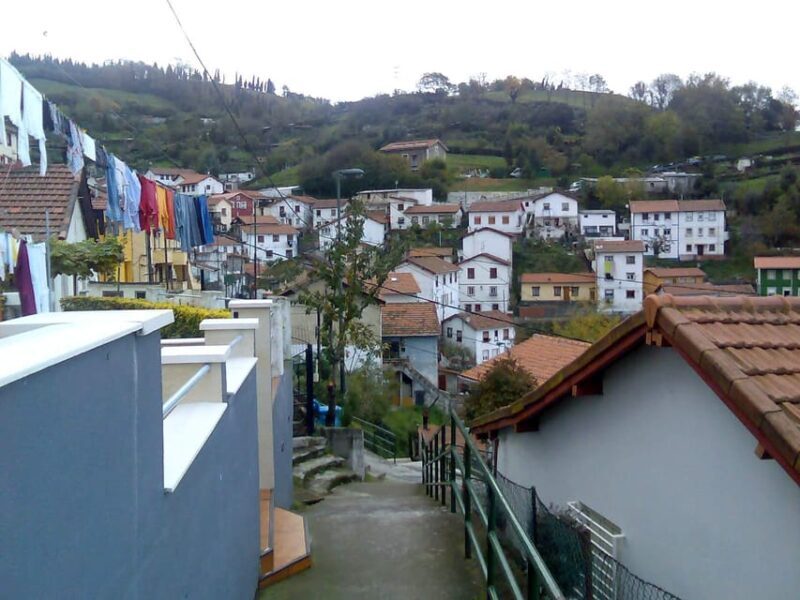 Panoramic-photographic tour of the mountains of Bilbao - Exploring Bilbao from Above: The Panoramic-Photographic Tour of the Mountains