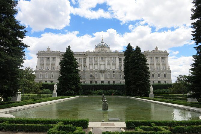 Panoramic Private Tour Madrid with hotel pick up - Exploring Madrid in Style and Comfort