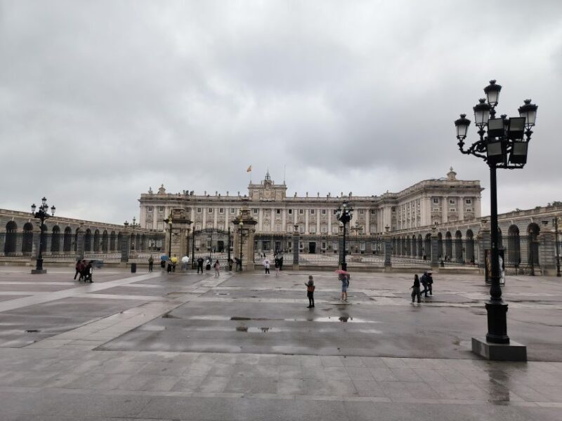 Panoramic Tour of Madrid with Private Guide and Private Car - Who Should Consider This Tour?