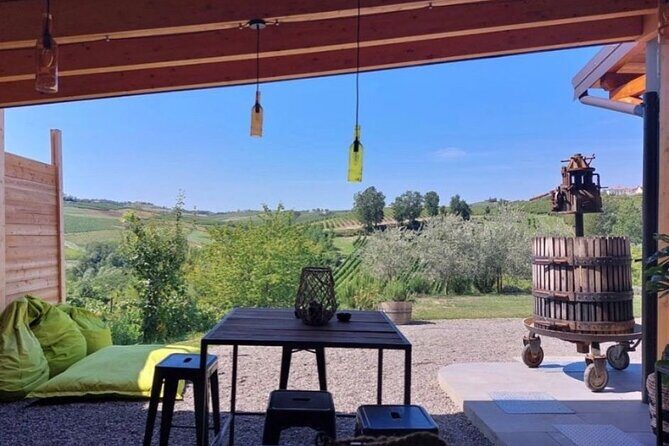Panoramic wine tasting in Oltrepò Pavese - Key Points