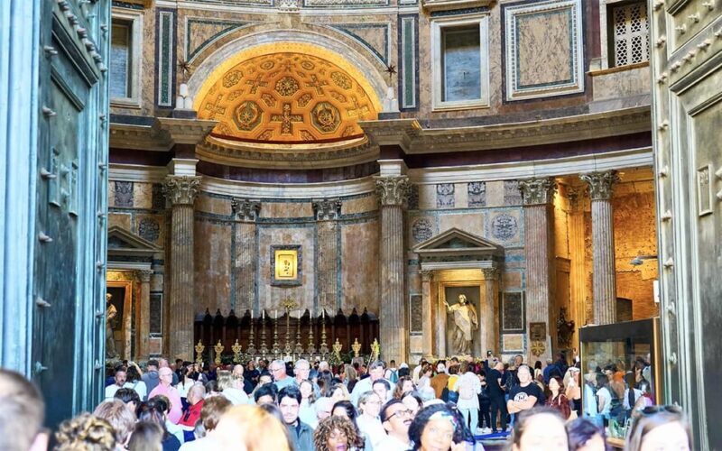 Pantheon Audio Guided Tour: Endless Imperial Rome Experience - Key Points