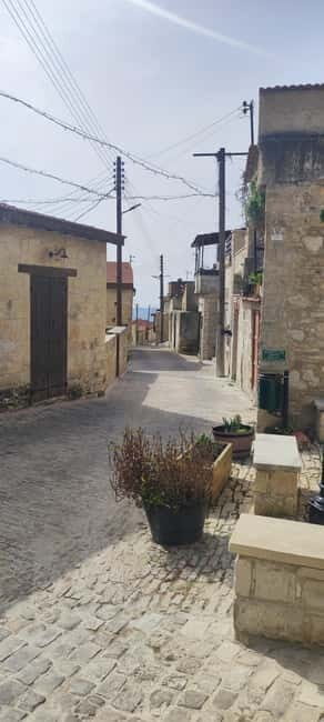 Paphos: Troodos Mountains Villages Tour with Wine Tasting - Key Points