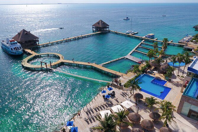 Paradisiacal catamaran to Isla Mujeres tour, includes open bar - Who Will Love This Tour?