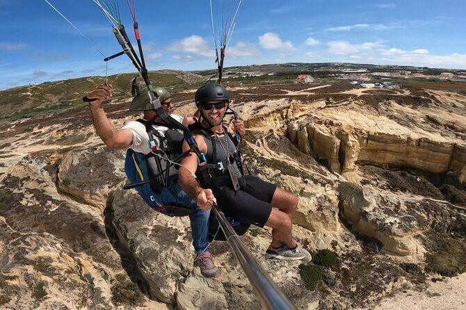 Paragliding Activity from Lisbon - A Closer Look at the Lisbon Paragliding Tour