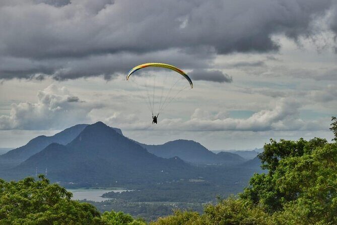 Paragliding in Kurunegala - A Detailed Look at the Paragliding Tour
