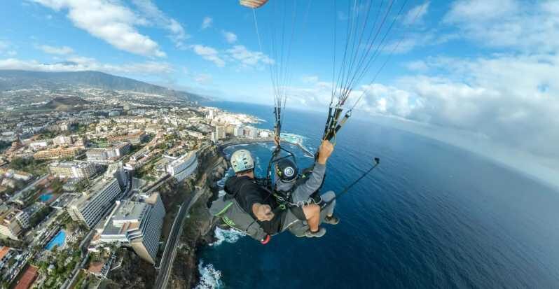 Paragliding in Puerto de la Cruz - An Honest Look at the Paragliding Experience