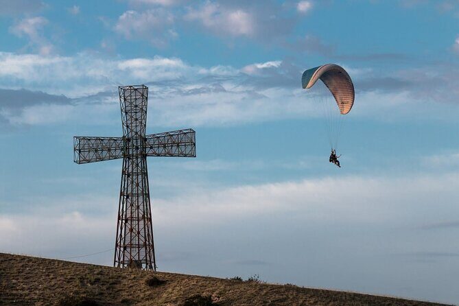Paragliding tandem flights in Georgia - An In-Depth Look at the Paragliding Experience
