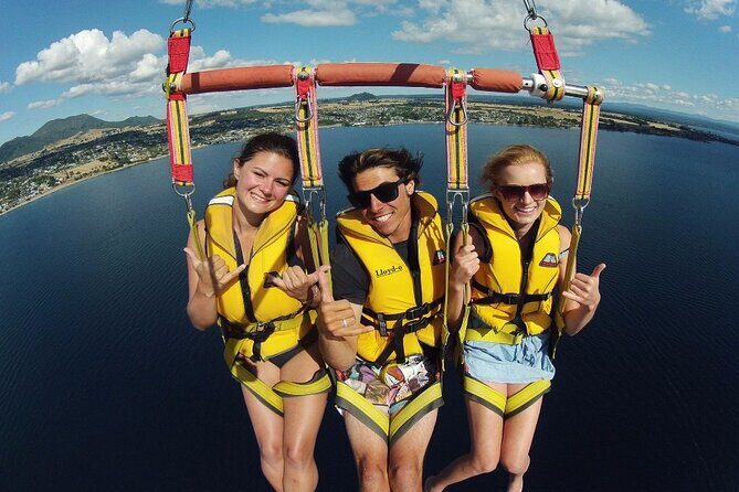 Parasailing Adventure over Lake Taupo - An Overview of the Parasailing Experience in Taupo