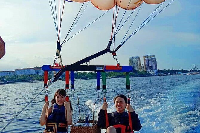 Parasailing - Who Will Love This Experience?