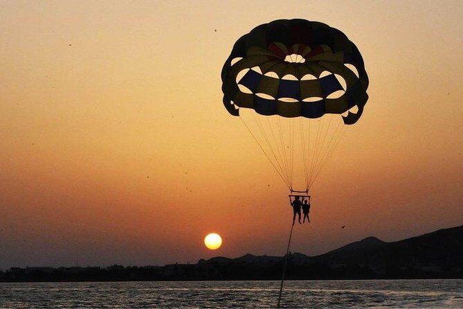 Parascending in Marina Rubicon - The Experience: What to Expect During Your Parasailing Adventure