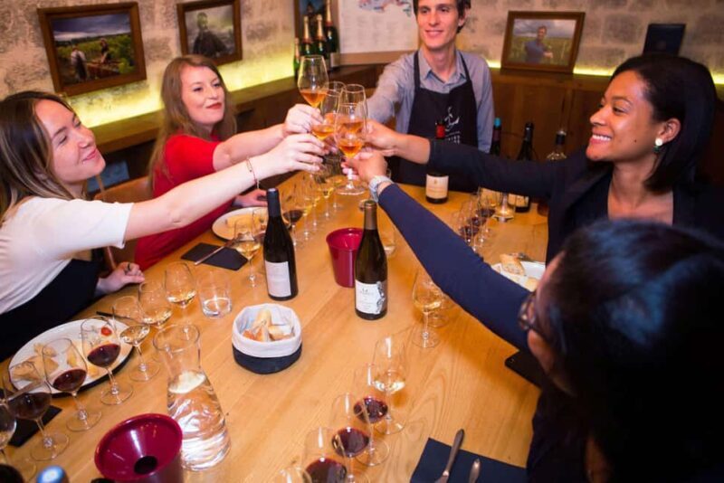 Paris: 10 Wines & 10 Cheeses tasting in French - FAQs