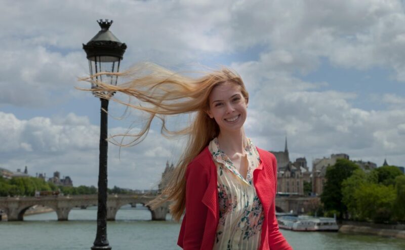 Paris: 1h40min Photoshoot in City Centre - Professional - The Sum Up