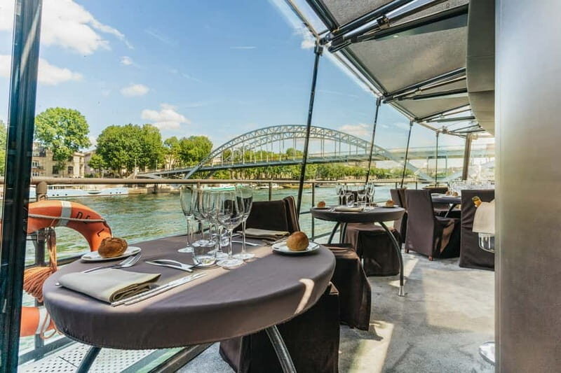 Paris: 2-Hour River Seine Lunch Cruise with 3-course-menu - The Experience: What to Expect