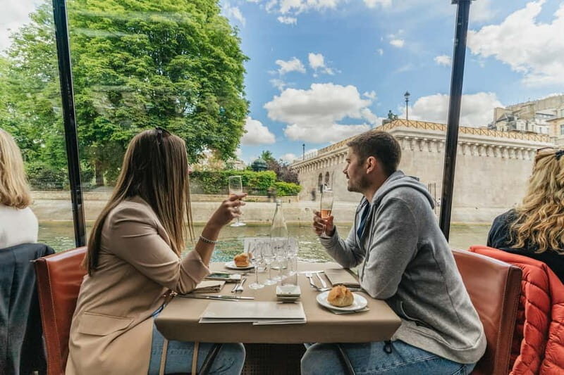 Paris: 2-Hour River Seine Lunch Cruise with 3-course-menu - FAQ