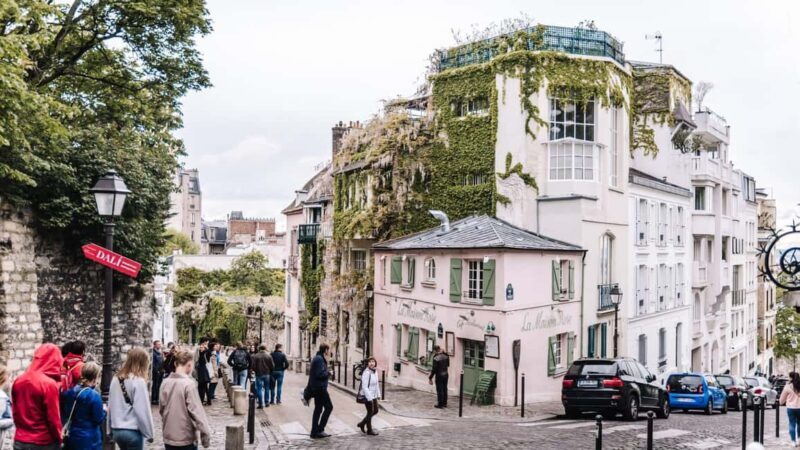 Paris: 3-Hour Private Tour from Champs Élysées to Montmartre - In-Depth Review of the Tour Experience