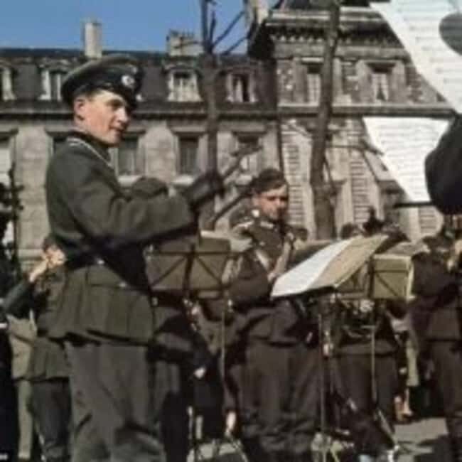 Paris: A Walk Through History (1940-1944) - A Deep Dive into the Experience: What You Can Expect