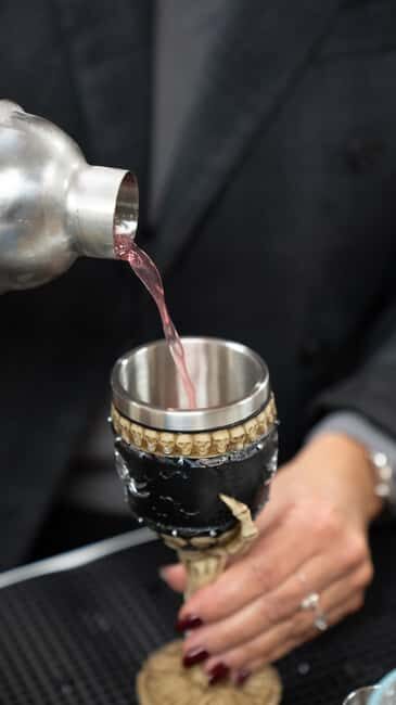 Paris : Ateliers Cocktails - Paris: Ateliers Cocktails – A Practical and Fun Mixology Experience in the Heart of Paris