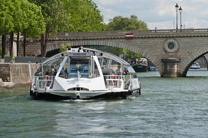Paris: Batobus Hop-On Hop-Off Cruise & Landmarks Audio Tour - An In-Depth Look at the Experience
