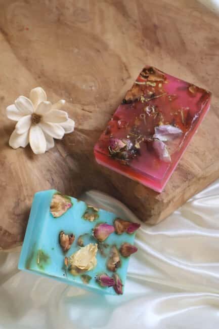 Paris: Botanical handmade soap workshop (Melt and pour soap) - FAQ