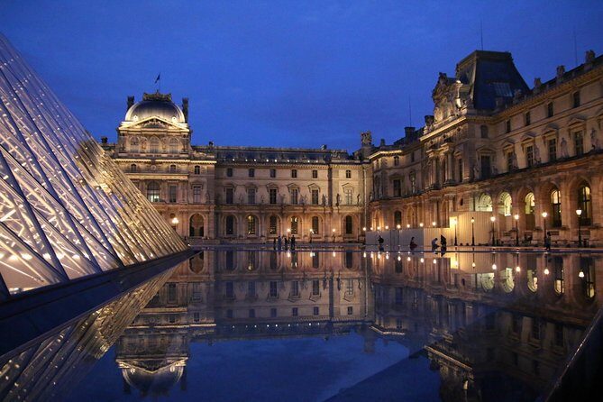 Paris By Night with Seine River Cruise and Roundtrip Luxury Transportation - Who Should Consider This Tour?